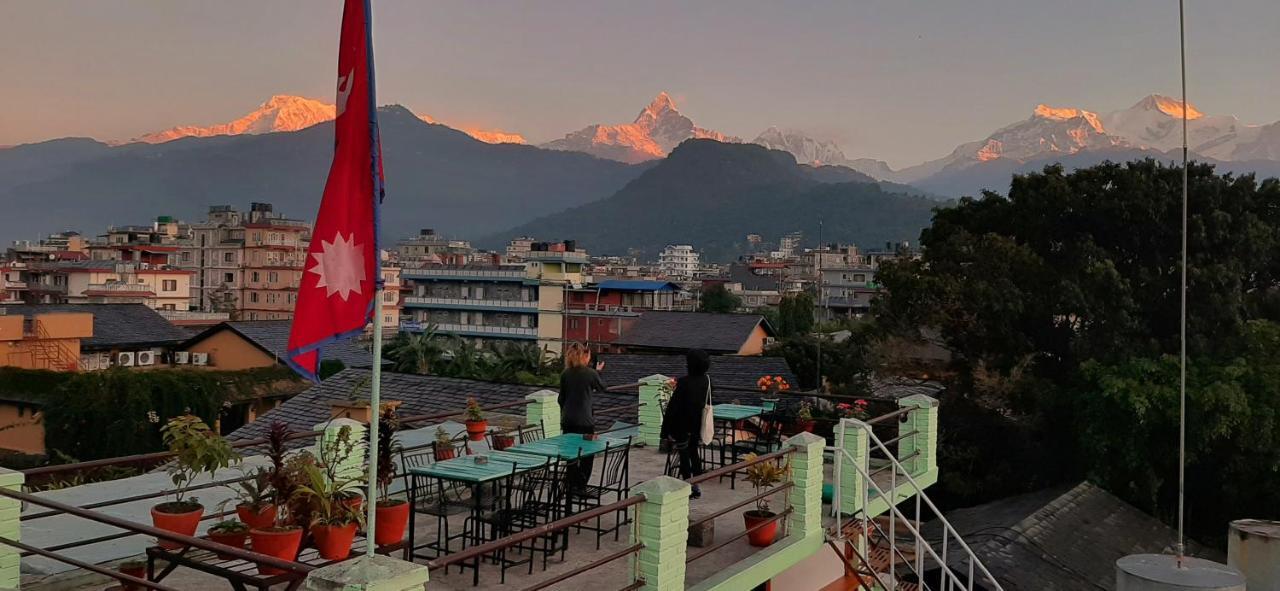 Kiwi Backpackers Hostel Pokhara Exterior photo